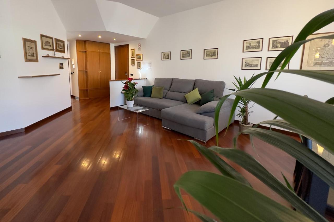 Emeraldway - Bellissimo Appartamento In Zona Sempione-Tre Torri Милан Экстерьер фото